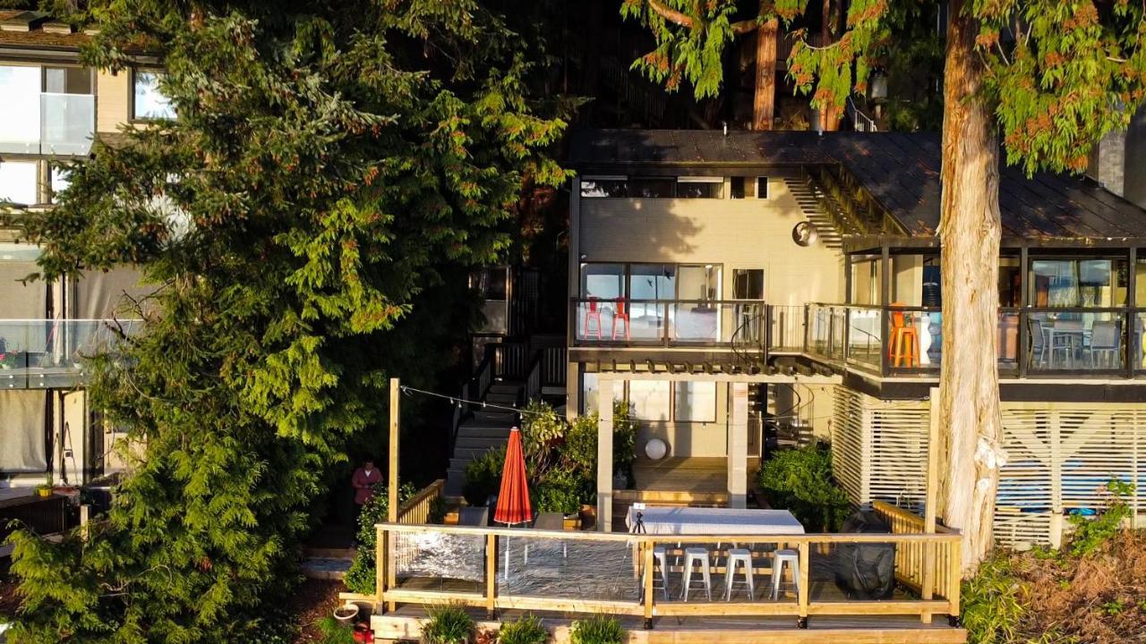 Waterfront Cottage With Superb Coastline Views West Vancouver Exterior foto